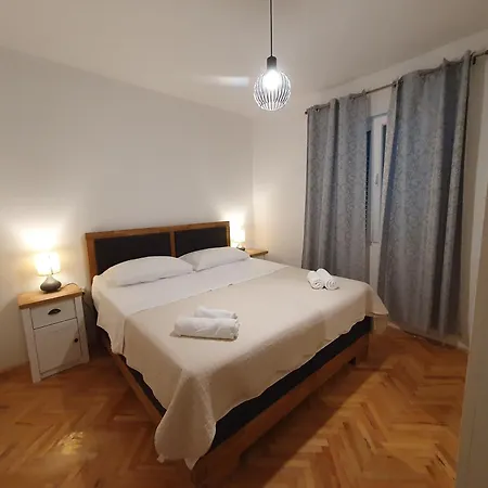 Martina Sveti Filip i Jakov